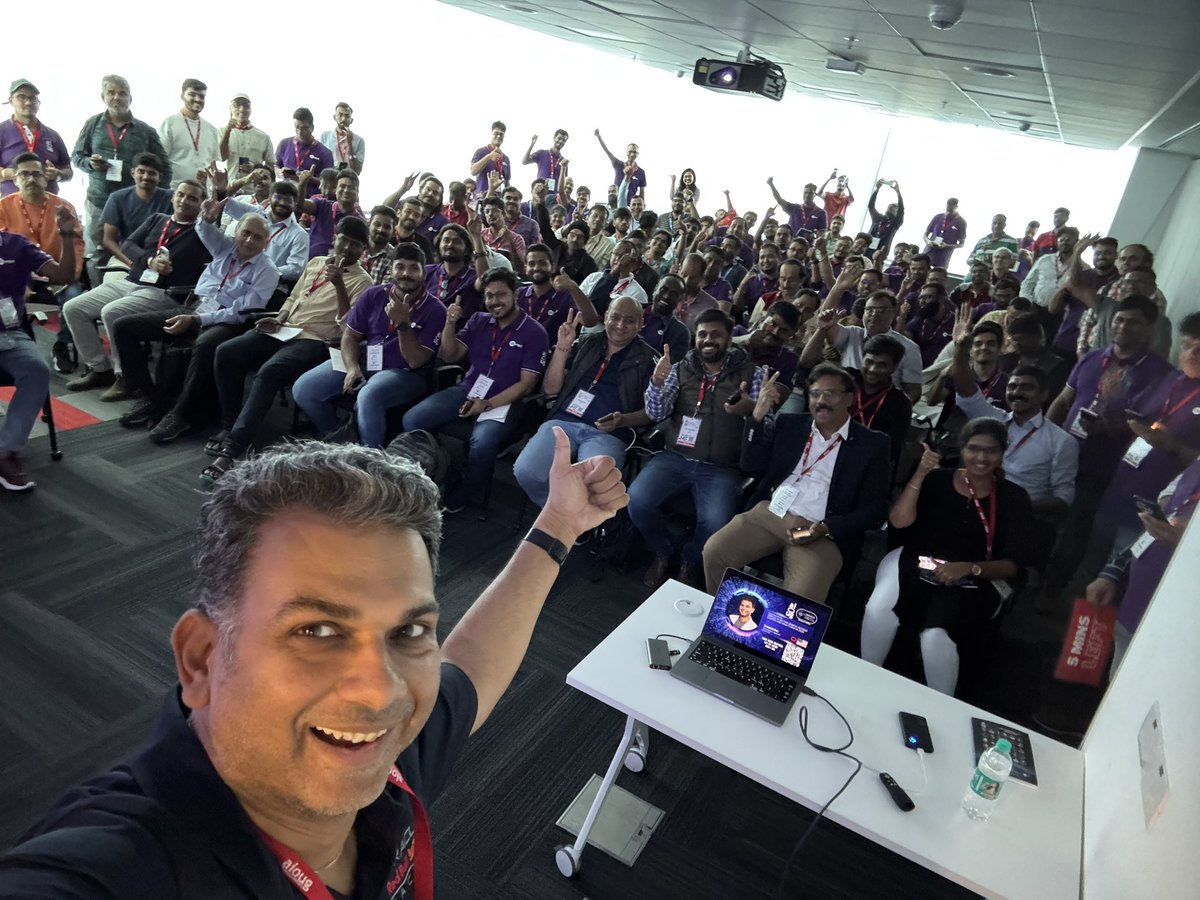 sandeshr's tweet image. Good times talking to students at #OCYatra2025
@oracleugs @oracleace #Bangalore talking about #AIagents @sai_penumuru @ncalerouy @connor_mc_d @JulianFreyCH @neilsellers @bkhan @MikeDietrichDE @alexnuijten @patch72 @GavinSoorma @vijaysiva79 @Ambili_Thots @tanwanichandan