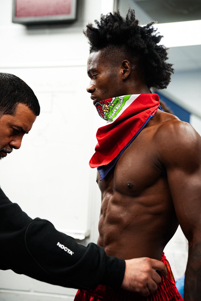 Blastdachampp's tweet image. 🚀🚀🚀🚀

#boxing
