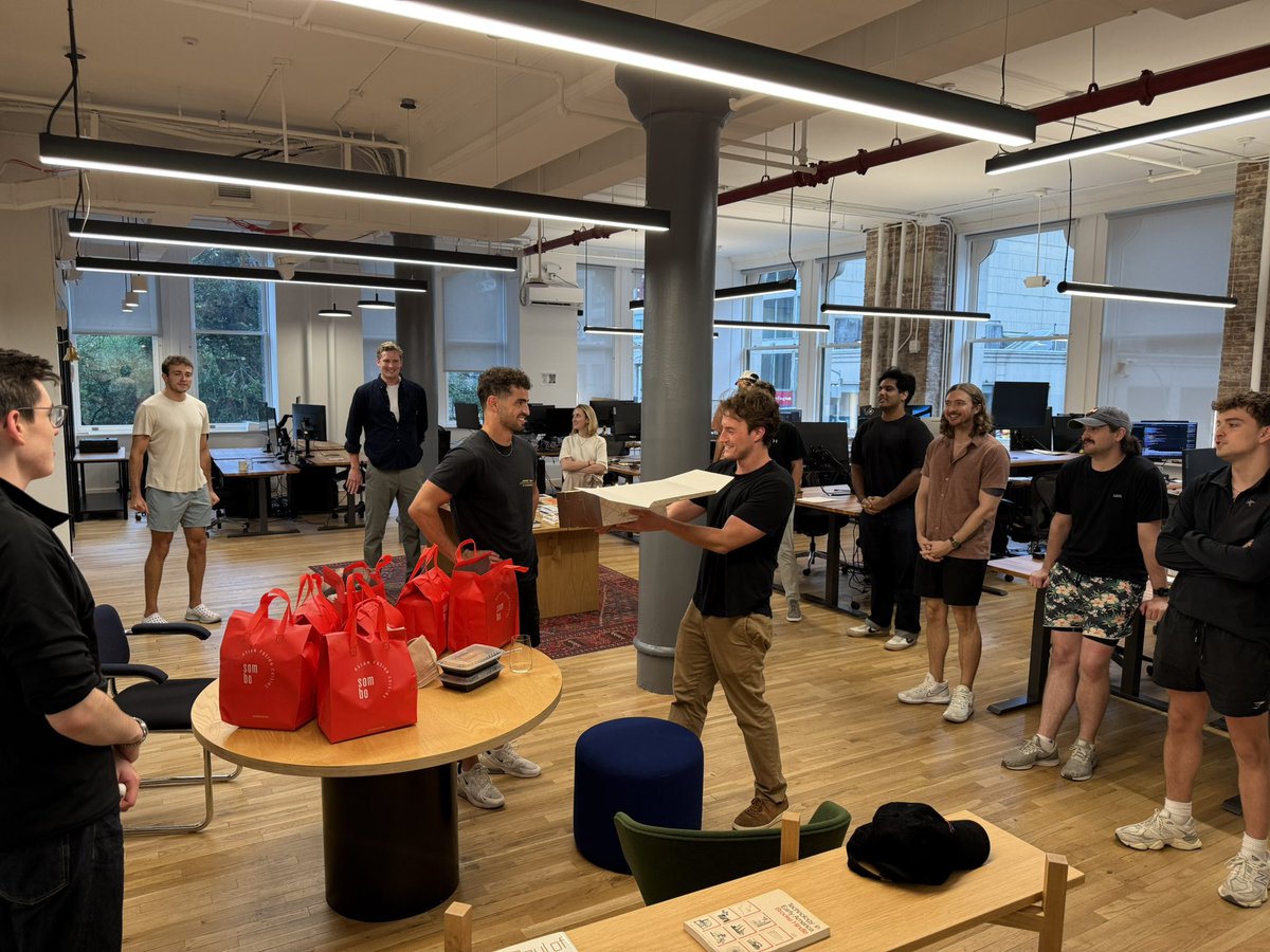 thejamescad's tweet image. If you’re in NYC 🗽 and want to work at @tryprofound - DM me.
We’re hiring across all roles:
- Eng
- Design
- Sales/GTM
- Ops