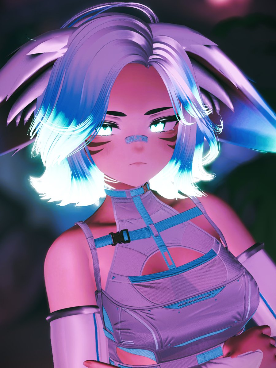 AuroraThePigeon's tweet image. sharp gaze