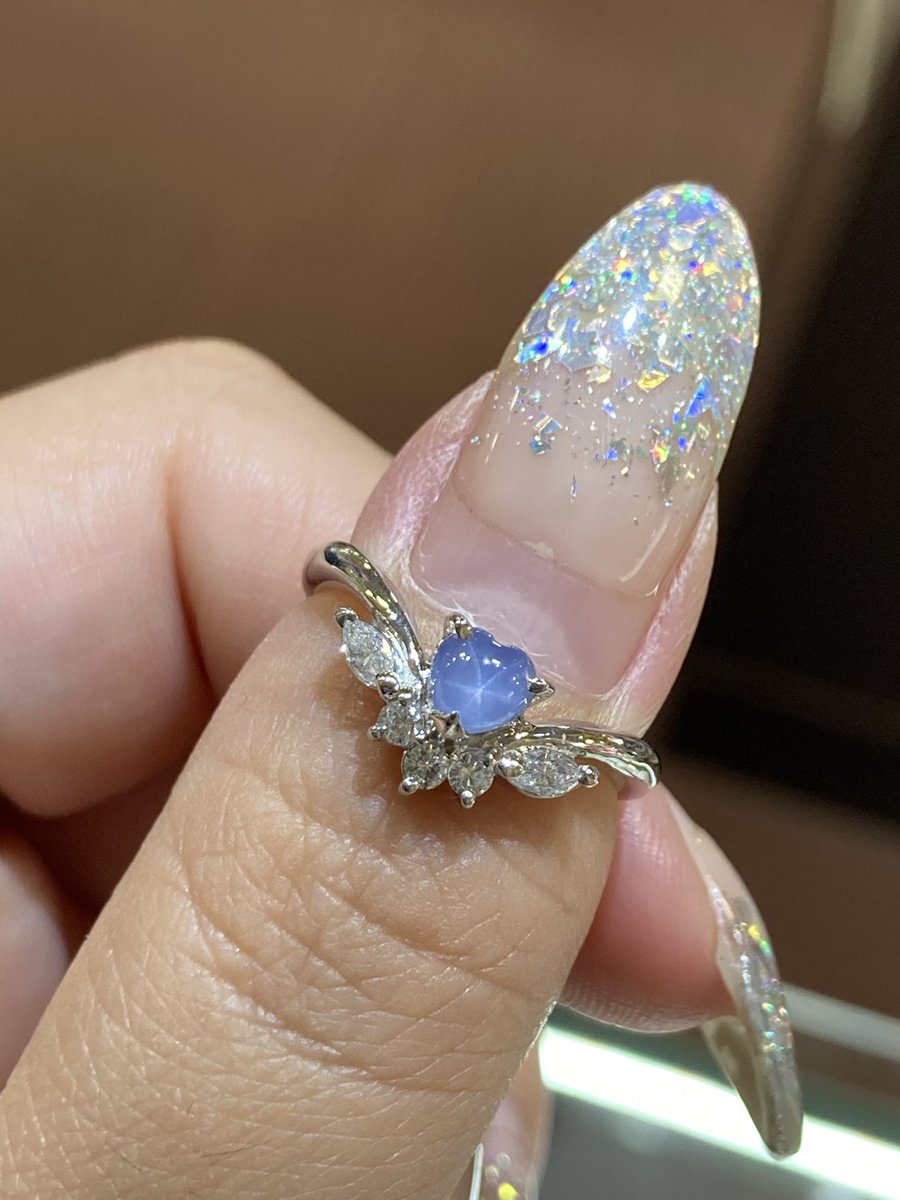 total_okazaki's tweet photo. ptスターサファイア0.55ct

サイズ7.5号
※中にひび割れ有（3枚目）

￥52,800
ハートのカボション可愛すぎませんか？🥺ちゅるんぷるんっ💙 https://t.co/7MFducqzxq