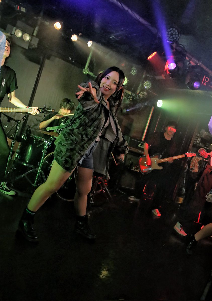 tosihi1975's tweet photo. 2025.07.19
#VillageinMaier × ViM BAND pre.
“𝗖𝗿𝘂𝘀𝗵𝗲𝗿 𝘃𝗼𝗹.𝟭”
#RONDONRATS
vo.もカッコいいし楽器隊もヤベー。ごりごりのロックバンドとの対バンはいいね〜🔥
#MANATY
ViMはもちろん、なっちゃんの前世から感謝しかないよ😭
#ViM
Scienceにヤツが帰ってきた!しかも得意のバンドセット👊 https://t.co/dyZiazqSQl