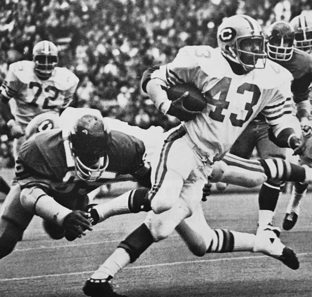 calgridiron's tweet image. #43 days until Cal football
1) Sylvester Youngblood
2) Jamaal Cherry
3) Dwight Garner
4) Ryan McCullouh