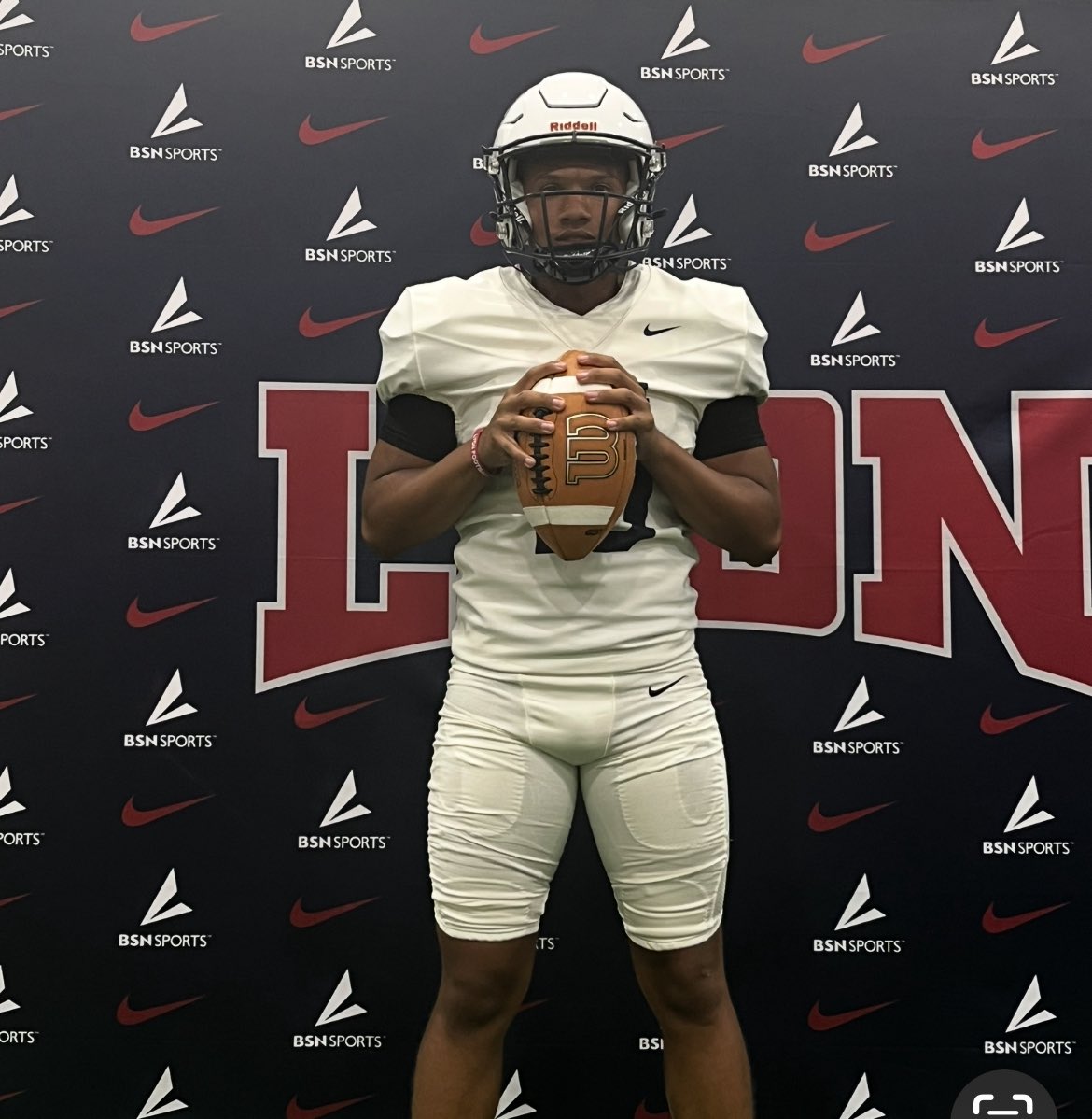 LockhartMalaki's tweet image. Had a great visit @_Lyon_Football. Loved the campus and enjoyed meeting the coaching staff. Can’t wait to get back to campus for a game.
@LyonHBC
@ridgerecruiting
@NetworkAthletic