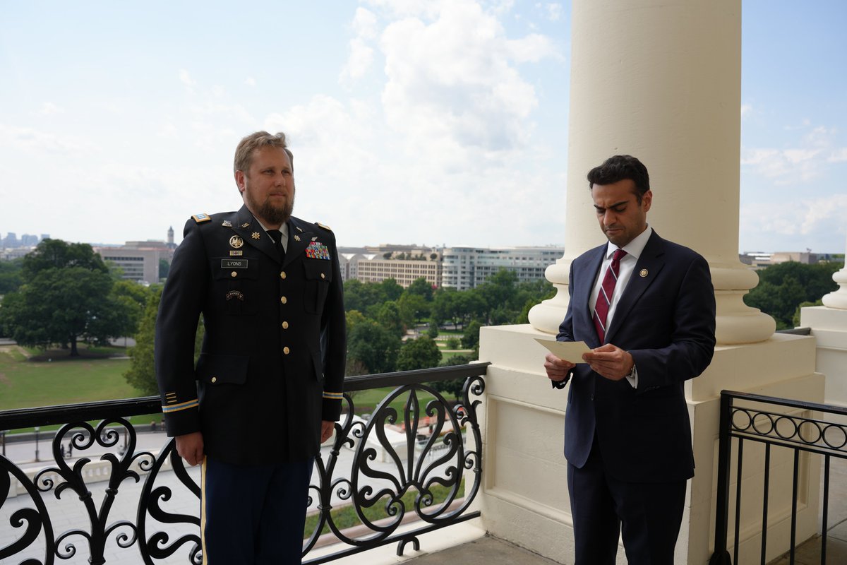 RepAbeHamadeh's tweet image. This week, our staff was honored to gather on the Speaker's Balcony of the United States Capitol as Congressman Hamadeh presided over the promotion ceremony for our District Director, @joshualyons_az, to the rank of Major in the U.S. Army.
Thank you for your service to our…
