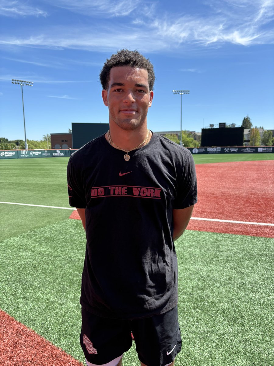 CorvKnights's tweet image. Springfield breaks the ice in the 6th. After six complete, Drifters 1, Knights 0. WCL All-Star J'Shawn Unger of @reiverbaseball twirled four shutout innings for the Knights.