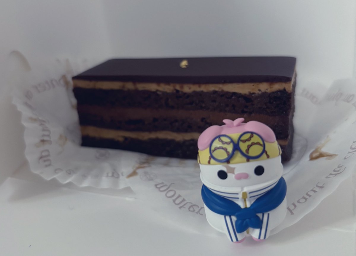 pa005i's tweet image. 投票行った これはオペラ
