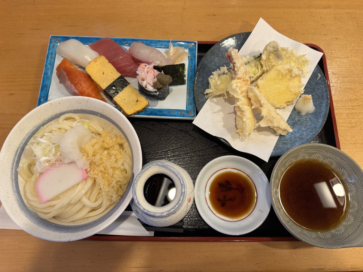 お値下げしました、三つ組 金唐草 宝尽くし 向付 お値下げしま