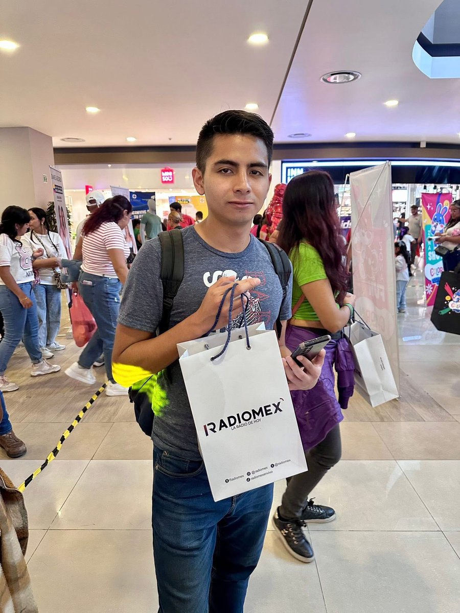 tvmextv's tweet photo. Felicidades a nuestr@s ganadores de los Kits #Radiomex #TvMex hoy en el Colorín Fest “Festival 2025" #ForumBuenavista
¡Gracias por su preferencia!
#LaRadioDeHoy #LaTvDeHoy https://t.co/HObVk95ZHa