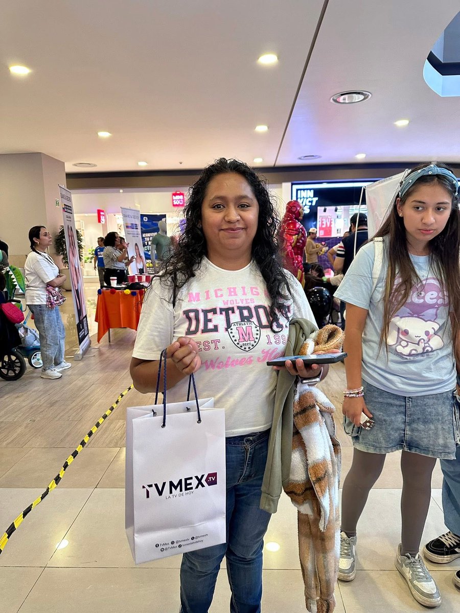 tvmextv's tweet photo. Felicidades a nuestr@s ganadores de los Kits #Radiomex #TvMex hoy en el Colorín Fest “Festival 2025" #ForumBuenavista
¡Gracias por su preferencia!
#LaRadioDeHoy #LaTvDeHoy https://t.co/HObVk95ZHa