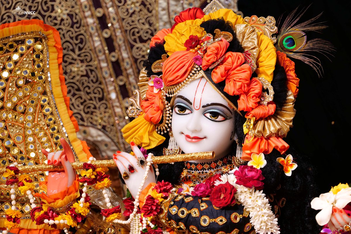 ISKCONPune's tweet photo. 🙏🏽Today's Darshan 📿 🗓20-07-2025🙏
🌷Sri Sri Radhavrindavanchandra🌷
🚩@ISKCONNVCCPune🚩
.
.
#ISKCON #ISKCONNVCC #ISKCONNVCCPune #ISKCONPune
#20thjuly #20thjuly2025 #Sunday #Vrindavan
#Harinaamsankirtan #Radheshyamdas #Radheradhe
#Sankirtan #Kirtan #Mayapur #Prabhupada https://t.co/1XHpZVkUKO