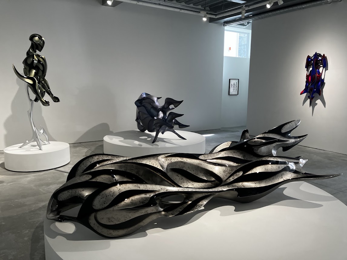 forimalist's tweet image. 中村哲也「GO FIGURE」@ NANZUKA UNDERGROUND
。8/2まで。
この作家の作品、豊田市美術館で見た記憶がある。材質は、繊維強化プラスチック(FRP)にポリウレタン塗装したもののよう。ほとんど漆器に見える。
nanzuka.com/ja/exhibitions…