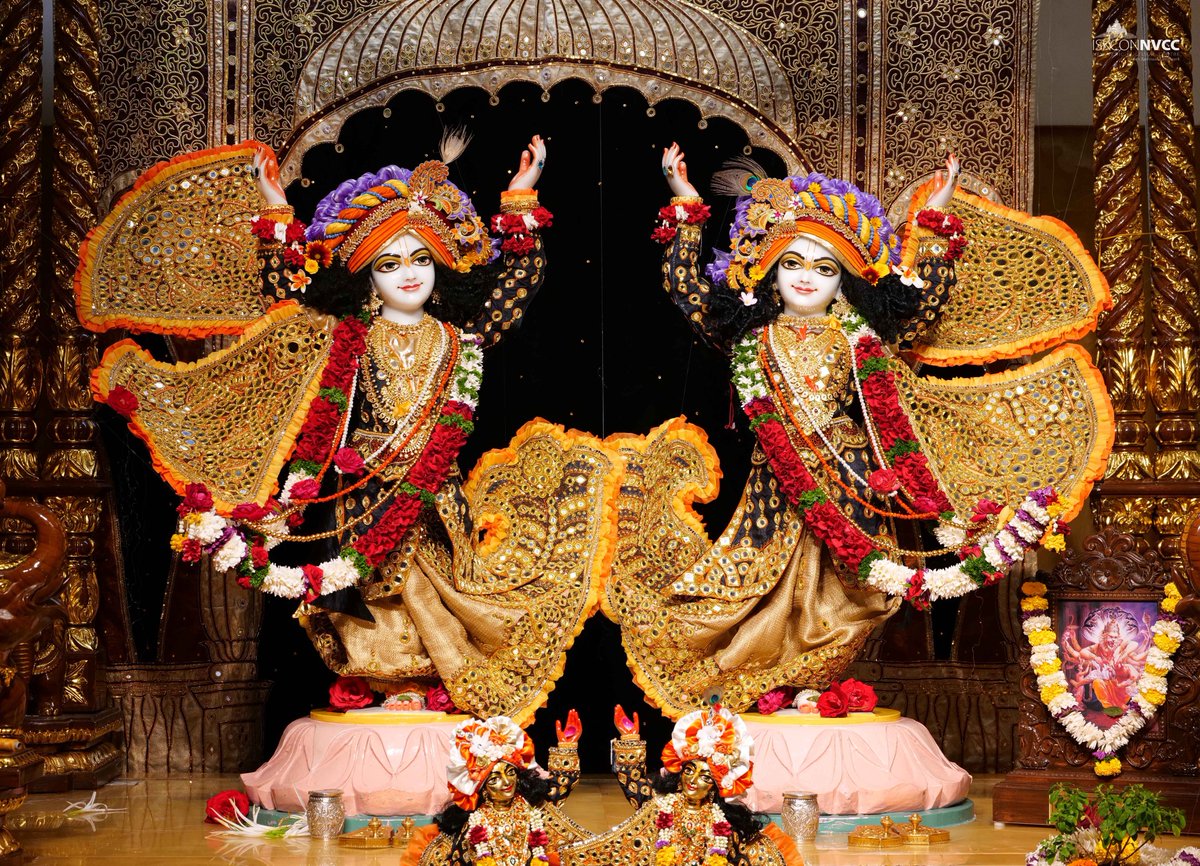 ISKCONPune's tweet photo. 🙏🏽Today's Darshan 📿 🗓20-07-2025🙏
🌷Sri Sri Gaur Nitai🌷
🚩@ISKCONNVCCPune🚩
.
.
#ISKCON #ISKCONNVCC #ISKCONNVCCPune #ISKCONPune
#20thjuly #20thjuly2025 #Sunday #Vrindavan
#Harinaamsankirtan #Radheshyamdas #Radheradhe
#Sankirtan #Kirtan #Mayapur #Prabhupada #iskconmandir #GVE https://t.co/hNG8LRAHP0