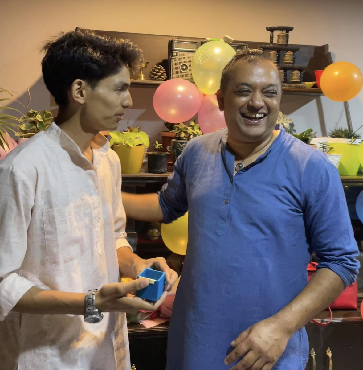 “ परीवर्तनको काउकुती छ , तिमलाई देश बनाउने हुटहुटी छ !”

जन्मदिनको शुभकामना सगरमाथा छ , आदरर्णिय नेता <a href="/thapagk/">Gagan Thapa</a> दाई ।