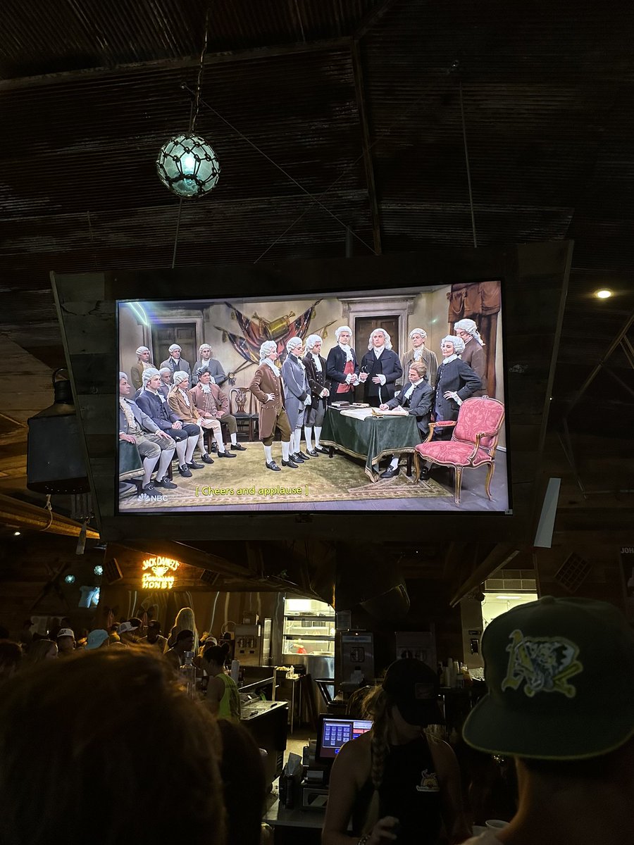 CPA_Doug69's tweet image. Signing of the constitution at the bar? #CBTM