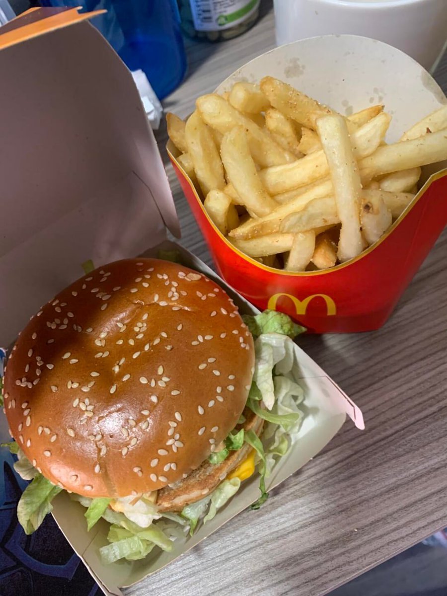 Queen67901's tweet photo. Just a MacDonald living life one fry at a time 🍟 Lover of good food, great vibes, and unforgettable moments https://t.co/aTW8ssFPcR