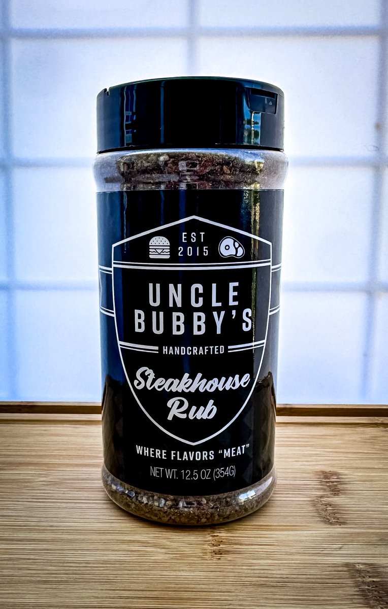 pepperfarmer_18's tweet photo. @BowTiedOctopod @BubbyBbq Steakhouse Seasoning 🤤 https://t.co/cqK5h9o1Jg