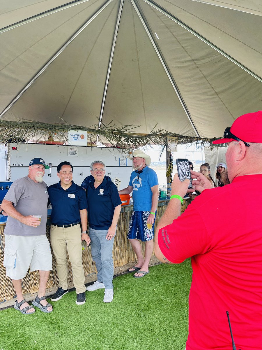 MayorToddGloria's tweet image. The Over the Line Tournament on #MissionBay is a uniquely San Diego tradition. Thanks to @OMBAC for keeping this beloved community event going strong! #Forward #ForAllofUs