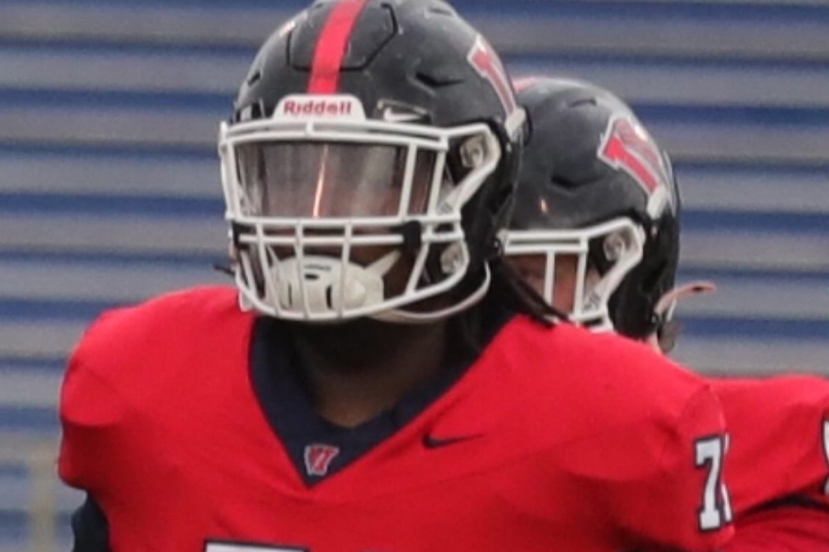 I caught up with Itawamba CC OT Amar Harper to discuss his recruitment. He committed to Troy on July 15 and recently picked up an offer from Liberty. #BattleReady #OneTROY #RiseWithUs 

open.substack.com/pub/sportsmadn…
