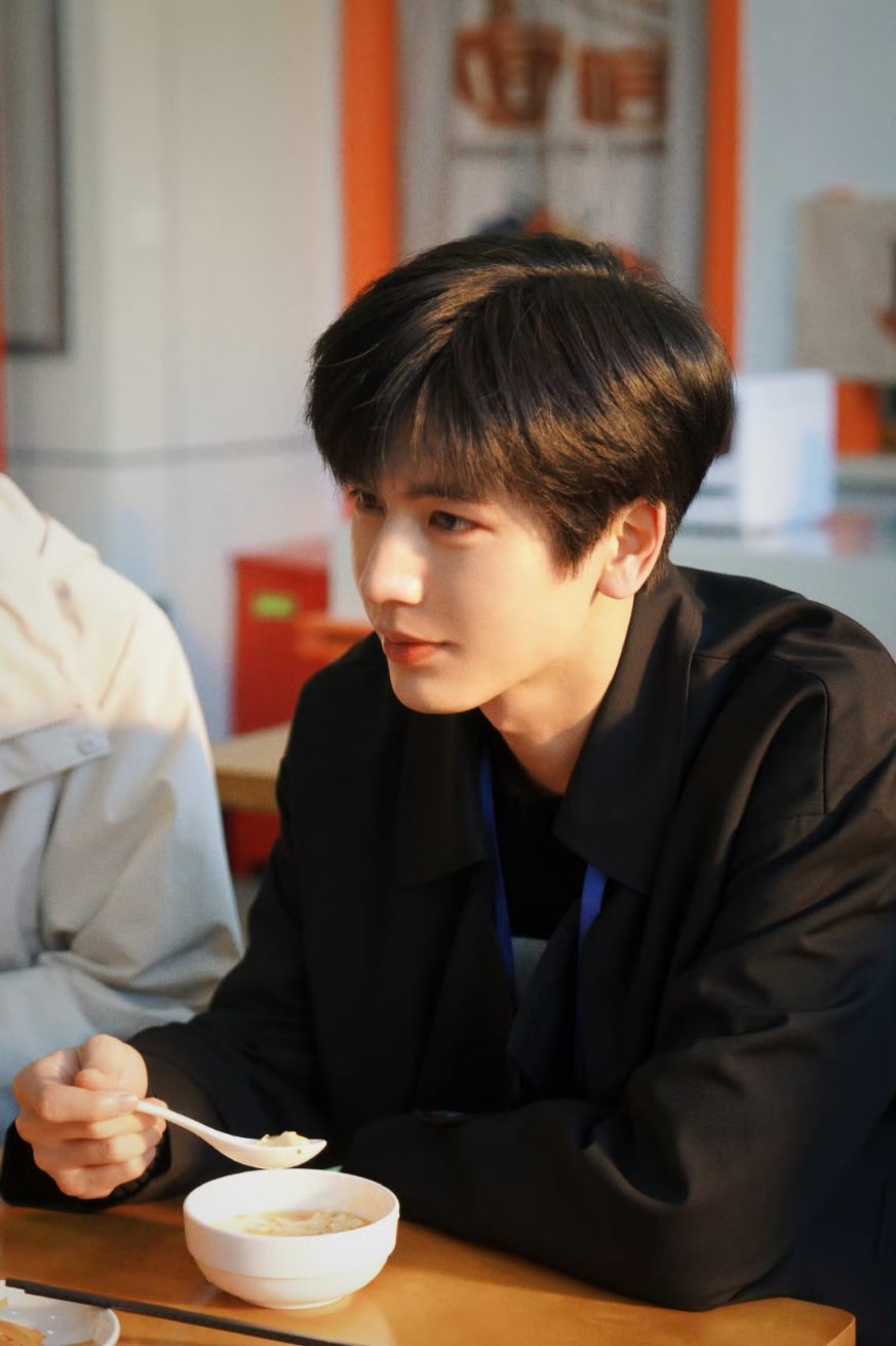 Jerrychan◡̈⃝︎⋆︎* ☻𝐉𝐞𝐫𝐫𝐲(ꈍ∇ꈍ)っ🌷🪽🐰🦦🦋🧚🏻:🤍) (@JerryChanz99