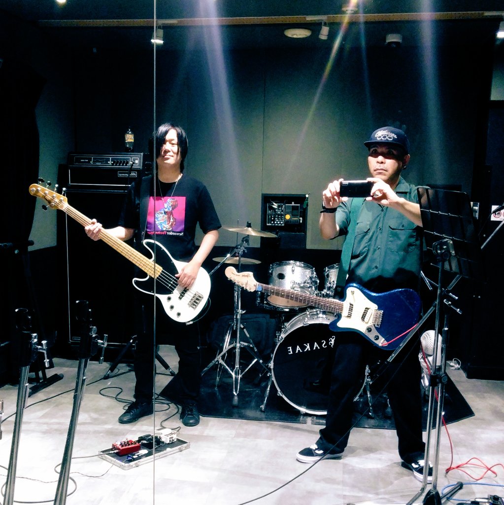 kmar7strings tweet picture