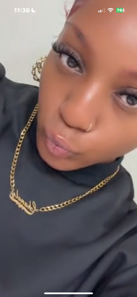tyraaya_'s tweet photo. @haylichanely “Unpinch that nose”🤣🤣😂 flat nose ass bitch https://t.co/H4YojWg2PZ