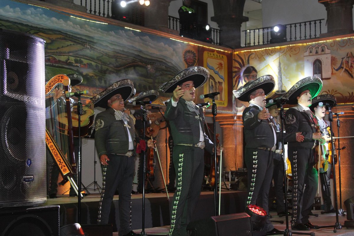 SergioChavez_D's tweet image. Una noche llena de música, tradición y orgullo mexicano 🎶
Gracias a todas y todos los que se dieron cita para disfrutar este gran concierto.#SCH