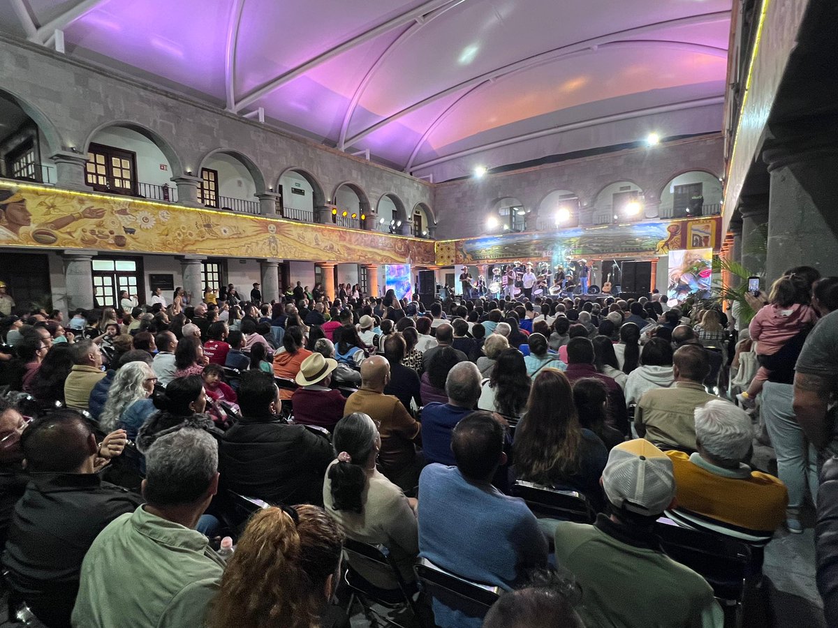 SergioChavez_D's tweet image. Una noche llena de música, tradición y orgullo mexicano 🎶
Gracias a todas y todos los que se dieron cita para disfrutar este gran concierto.#SCH