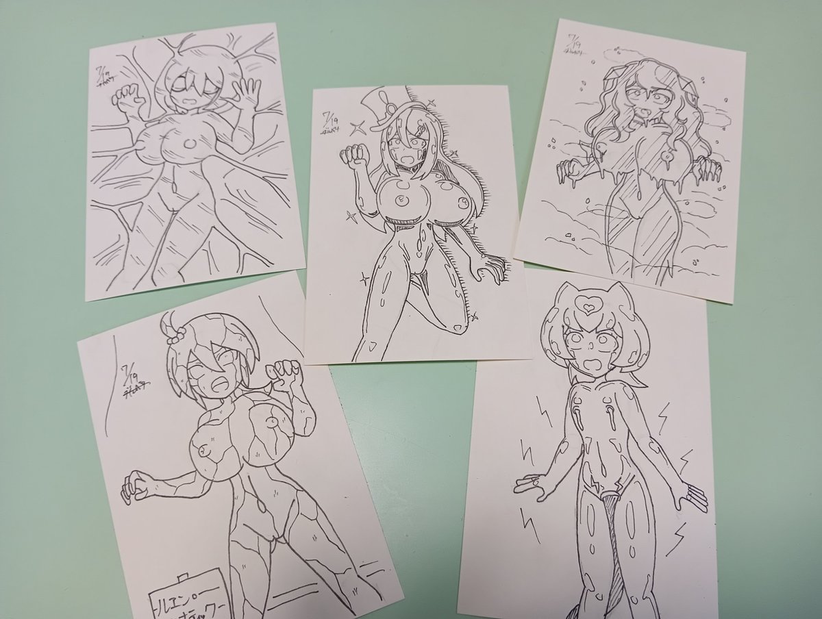 昨日のブルーベリー氏との
オフ会でもらったもんを
紹介するのであるー

まずはチェイスクロールの5人
シュアー金属化、
オツコ繭化、ルエン展示石化、
イムトマ冷凍、デニウス生体電池

サクッとコンプリートするほど
筆が早くなったもんよのう
↓