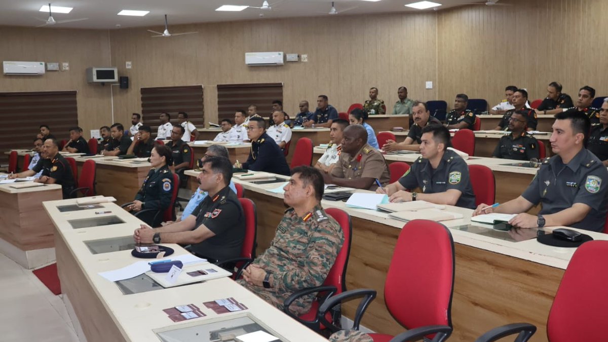 HQ_IDS_India's tweet photo. The two week Defence Management Course DMC-20 concludes successfully at College of Defence Management #CDM_IDS, empowering Military Leaders from the #IndianArmedForces and #FriendlyForeignCountries through effective management practices.
Officers were given a nuanced understanding of National Security imperatives and key concepts crucial for defence management, through insights on Strategic Planning, Resource Allocation, Decision Making, Organizational Behaviour, Leadership Development, Operational Research, Systems Analysis, Financial Management and Supply Chain Management.
1/2..
#MilitaryCooperation
#BridgesOfFriendship
@DefenceMinIndia
@SethSanjayMP
@MEAIndia