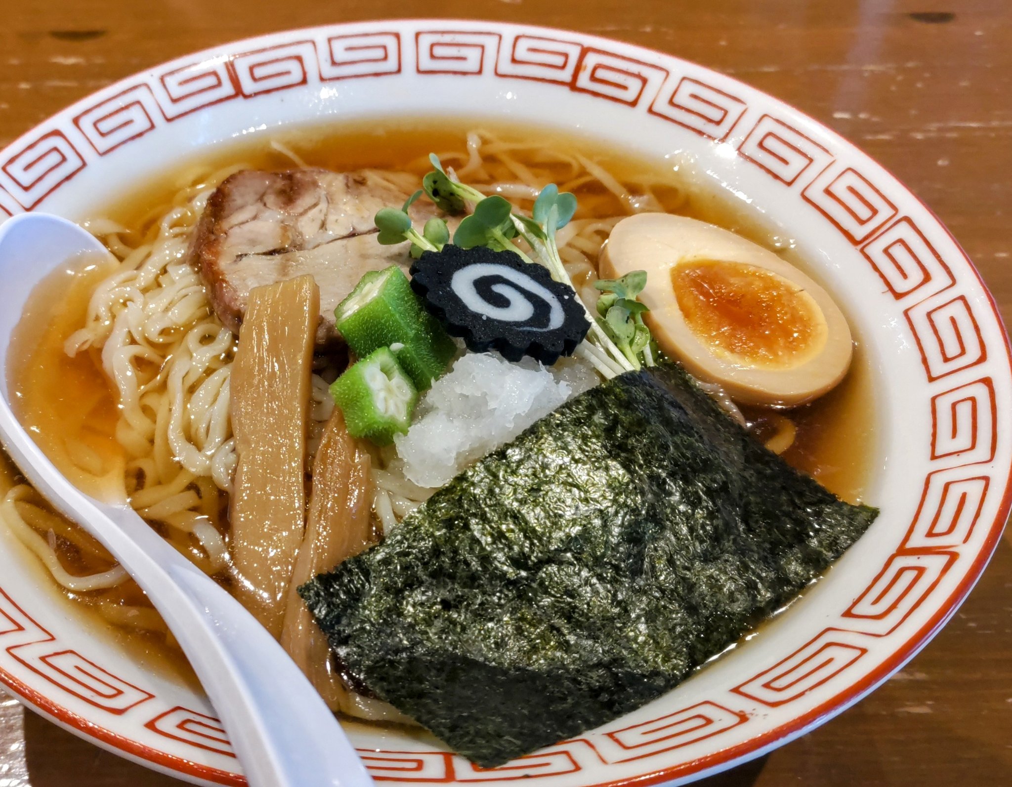 ニャンコロリンです GshGoOyb0AAsR5c.jpg