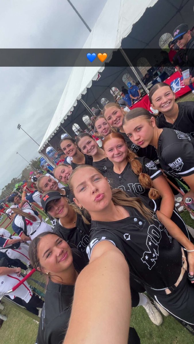 peytonmhector's tweet image. 2-0 so far! Let’s keep it going girls! #letsgo #cali #pgfnationals2025 
@MojoPardue @PGFnetwork