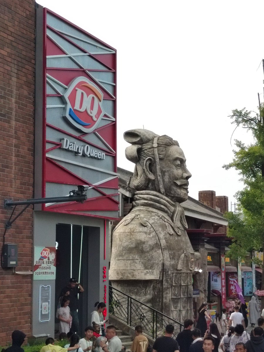 📸Terracotta Warriors meet DQ ice cream! 🐉🍦  
Ancient meets modern, East meets West.  
This iconic Xi'an blend showcases China's vibrant openness &amp; inclusive spirit! 🌏✨  
#XiAn #China #CulturalFusion #OpenChina #TravelChina