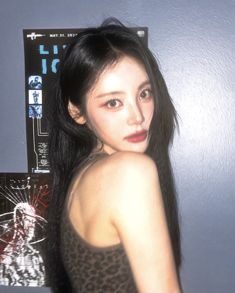 JSL00KS's tweet image. JINSOUL??