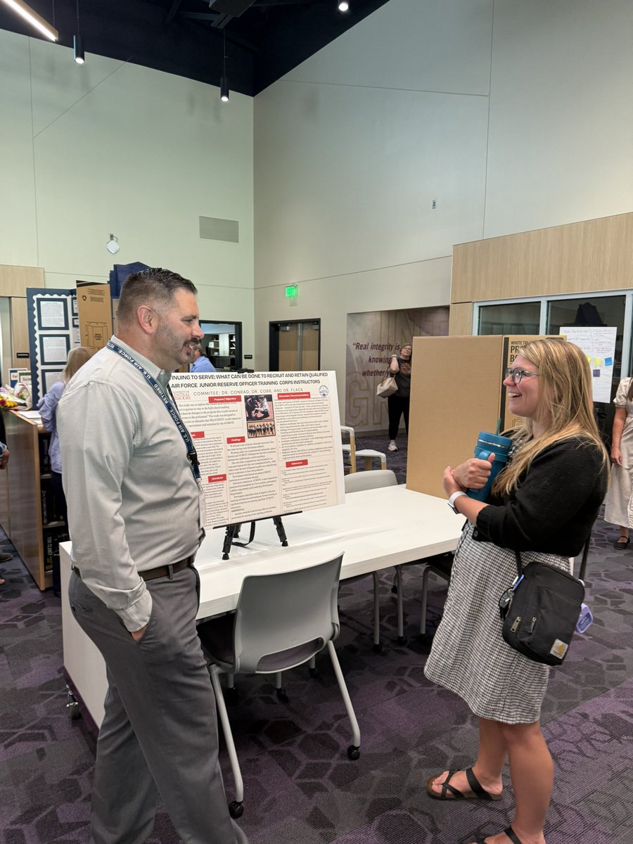 UCMoCOE's tweet photo. 🎓 Big day on July 16! UCM &amp; BSSD celebrated the first Ed.S. cohort’s thesis presentations—covering everything from tech to music in learning.

👏 Thanks to Dr. Michelle Conrad &amp; all UCM/BSSD faculty who made it happen.

Next cohort? Already underway! 🙌 #UCMTeachRed https://t.co/Xg9nRH1yO2