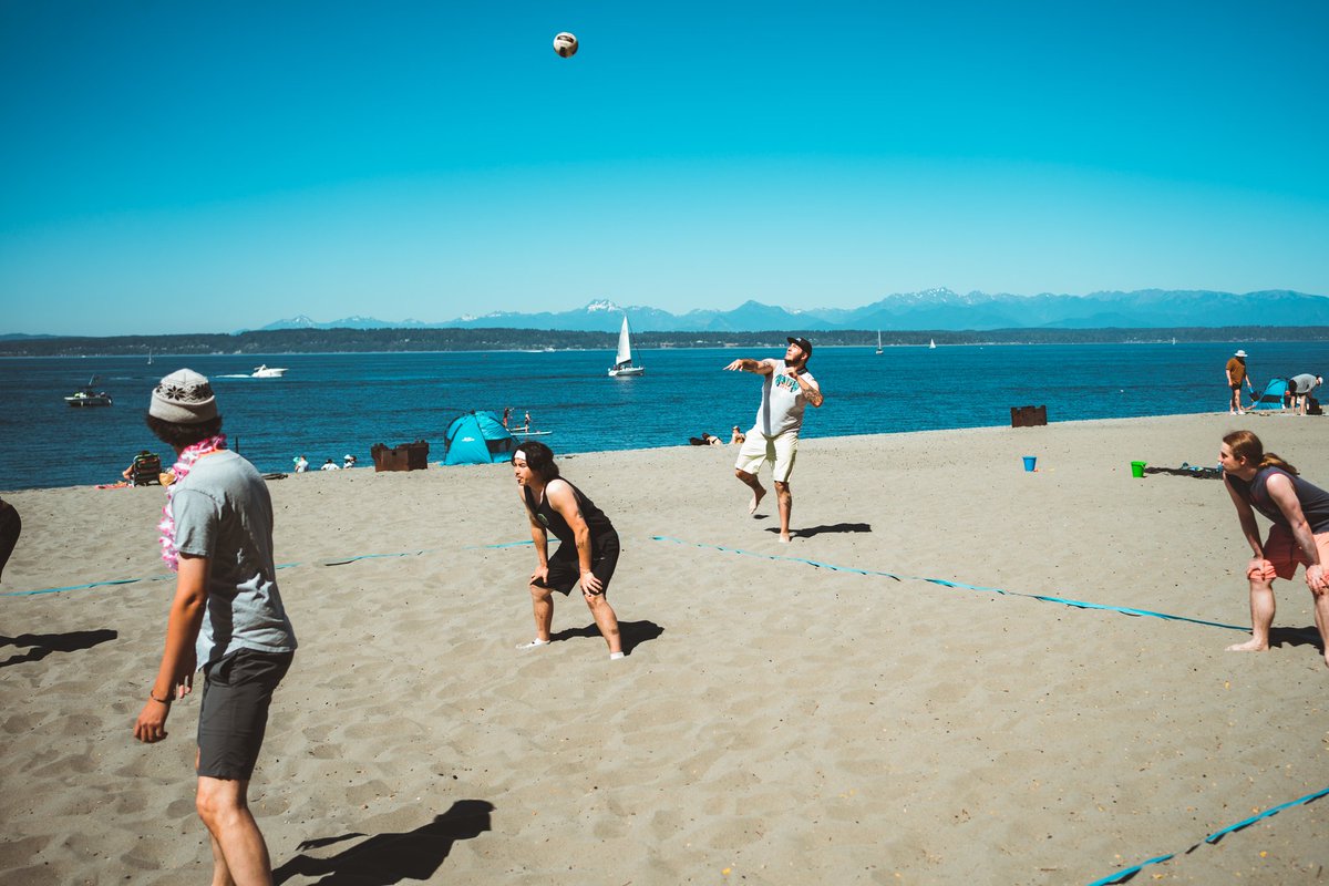 bad beaches photos up Monday at noon 🫶🏽🌞