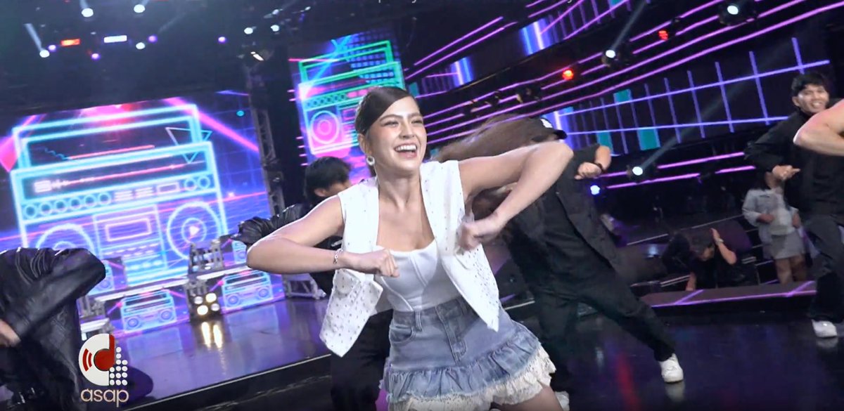 Happy Sunday, mga Kapamilya! Tutok na sa #ASAPToTheMax