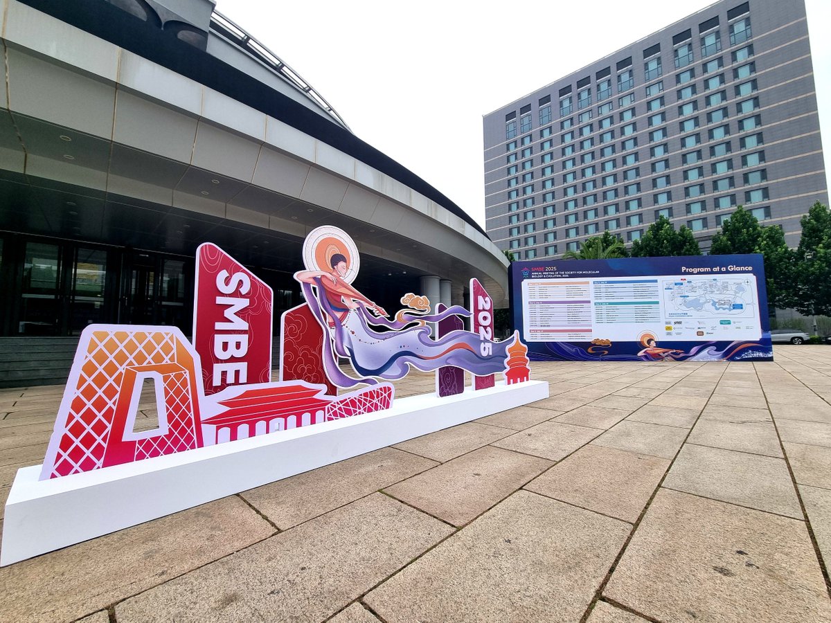 OfficialSMBE's tweet image. 📅 The day is today!
#SMBE2025 in Beijing starts now, as the registration desk opens to all participants
Join us for five days full of the latest discoveries in molecular biology and evolution 🧬 We hope all attendees enjoy the many opportunities for discussion and networking