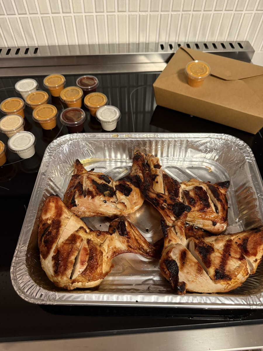 brextonpham's tweet image. You know the take-out is going to be absolutely insane when it comes in a tray like this
