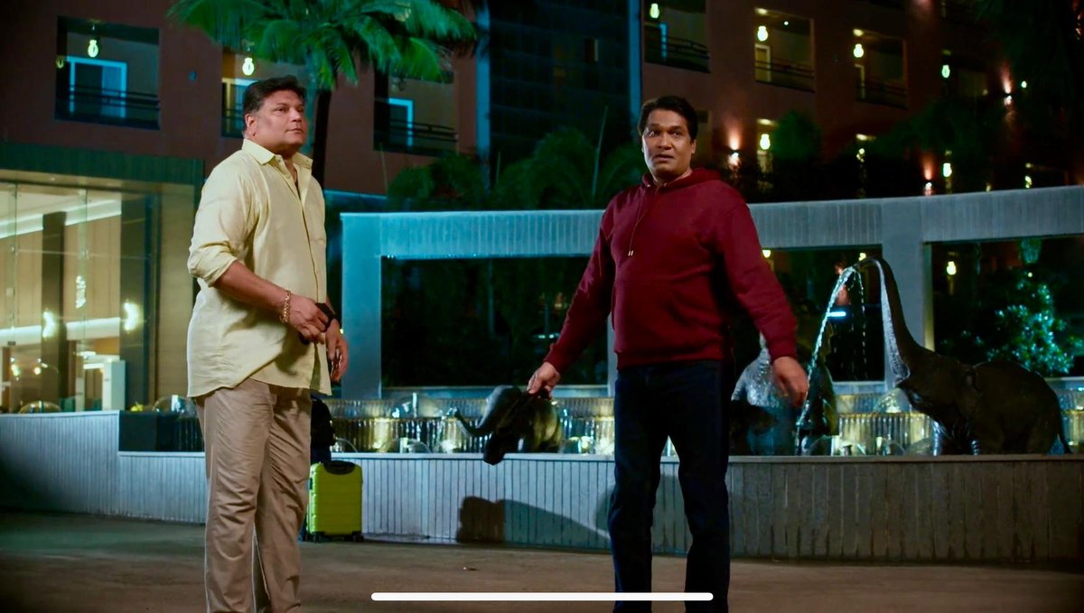 AnAdityan's tweet photo. Just WOW !! 😍 After the stressful track, we definitely need this stress-free, refreshing epi ❤😭Loved this epi so much, sab kitne pyare lag rahe they.. 🥰 and so beautiful-lovely moment's of our team 💖🧿😭 duo kidnapped Pankaj for vacation 🤣 Pankaj teasing duo 🤣
#Cid #Cid2 https://t.co/JorcALqZz1