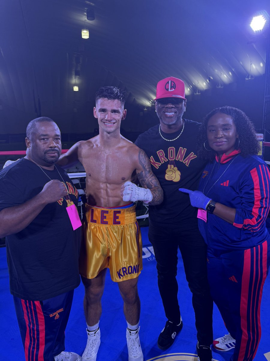 RealKronkGym's tweet image. TEAM LEE - Third Chambers, @Hunterrlee21 Coach Larry Wade @Hunterrlee21 K. Chambers - @HitzBoxing KRONK