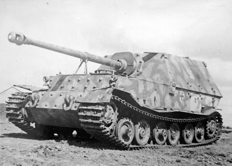 The first field penetration trials against a Ferdinand tank destroyer were held #OTD in 1943. The results were discouraging. Commanders demanded that tank guns larger than an 85 mm had to developed in order to fight new heavily armoured German AFVs. #tanks #history #WW2 #WWII