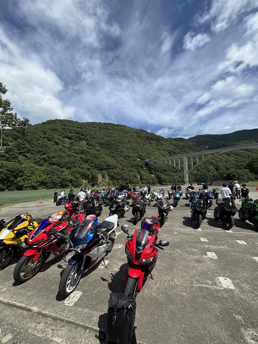 Y_800f's tweet image. フルカウルMTGお疲れ様でした‼️
企画・運営ありがとうございました‼️
暑いのでみなさんご安全に‼️