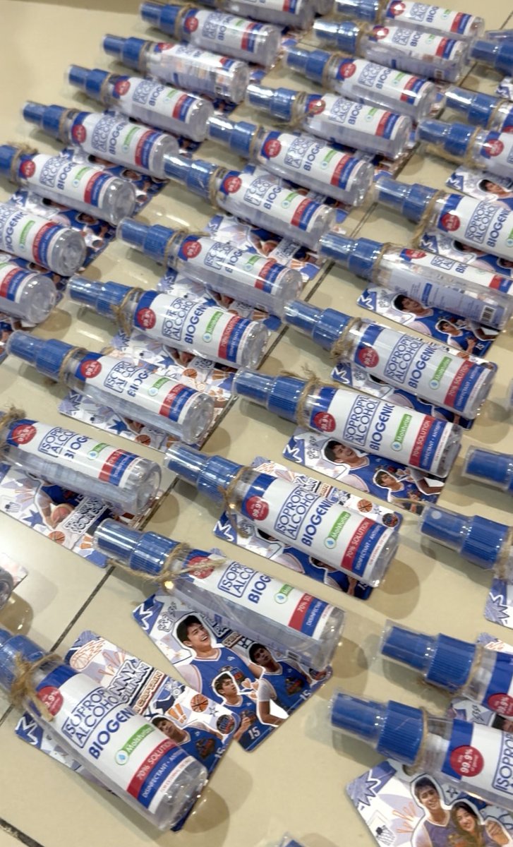 CEBUBBLIES are here in front of Starbucks Araneta.

Show this post and get your freebies from us. #DonBelle
