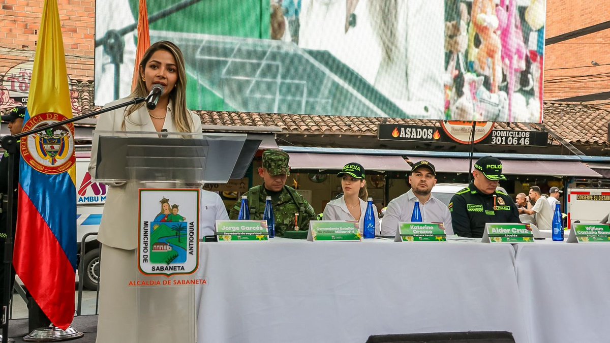 “Desde el Área Metropolitana del Valle de Aburrá, entendemos que la seguridad no es meramente una tarea de reacción ante el delito, sino una construcción colectiva que nos involucra a todos” - Paula Palacio, Directora del AMVA. <a href="/PalacioPaula/">Paula Palacio Salazar</a>