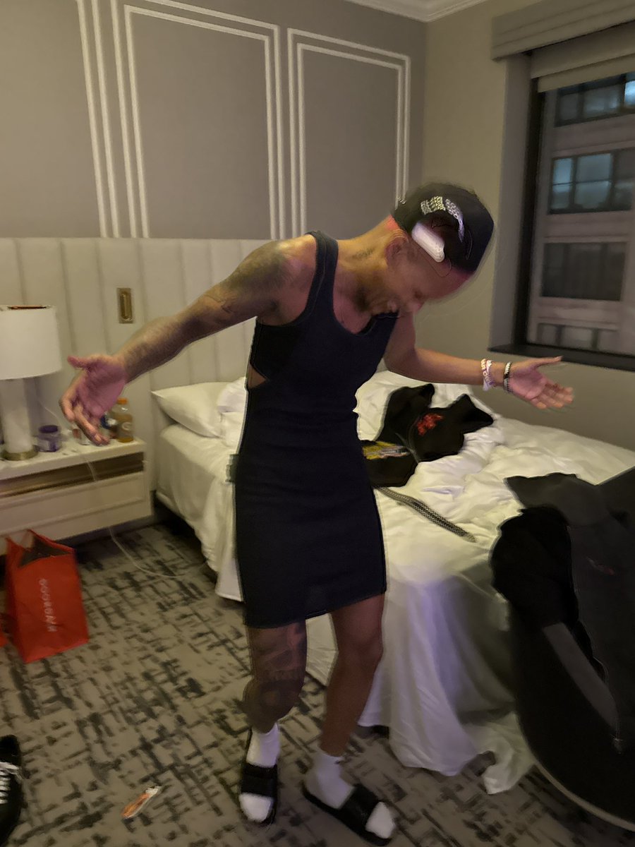 Kelsey Plum tweet media