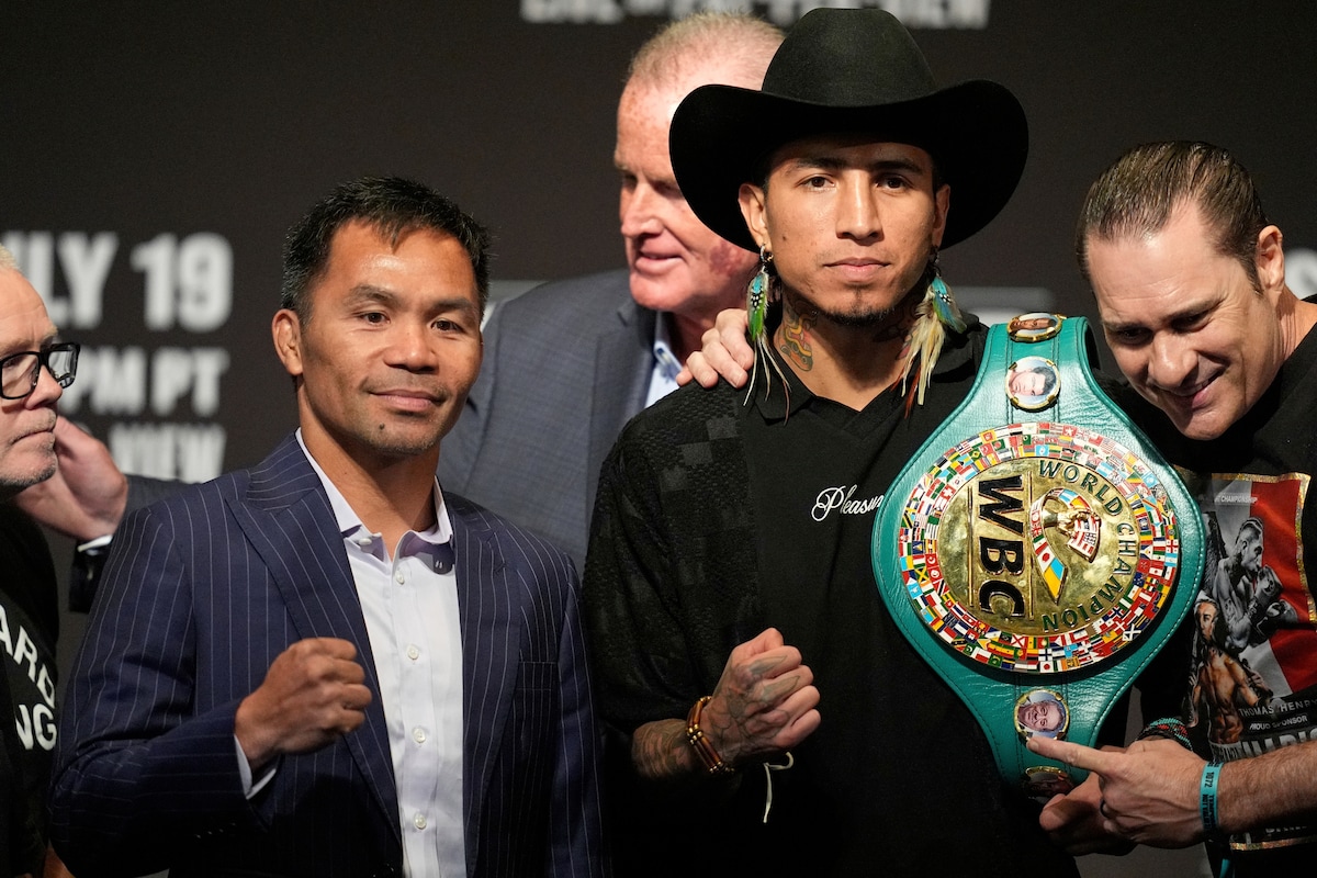 EverythingBoxi2's tweet image. 🚨 PACQUIAO AND BARRIOS DRAW IN VEGAS
115-113 Barrios, 114-114, 114-114 - Manny Pacquiao and Mario Barrios fight to a majority decision draw in their WBC welterweight title fight. #PacquiaoBarrios