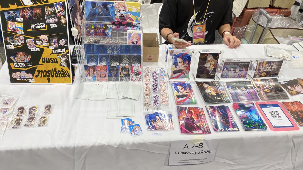 บูธเปิดแล้วนะครับ ของฮิรุเนะขายดีจัด รีบๆมาละ เดี๋ยวของผมนะ😗