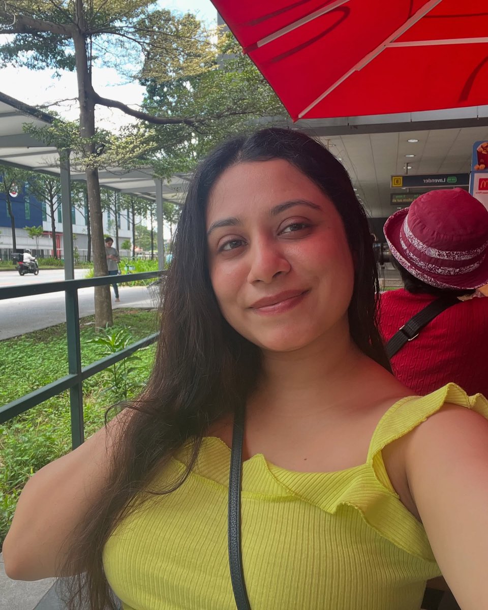 G_jiya122's tweet image. संघर्ष में ही छुपी है रौशनी,
बस खुद पर विश्वास रखो।
हर अंधेरे के बाद है सवेरा,
दिल से बस प्रयास रखो।
