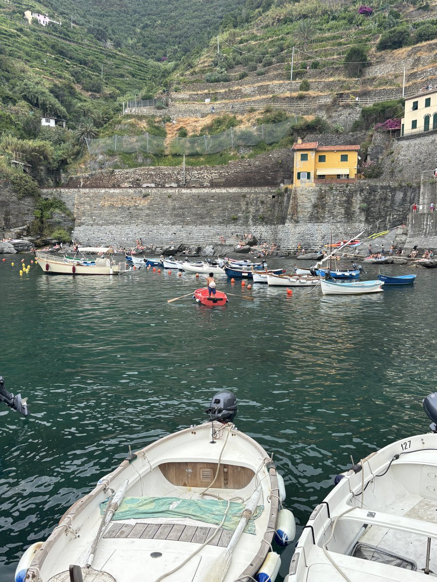 easyfirenze's tweet image. ãŽã§ã«ãããã¡ã§ç·ã®åãè¹ã§é£ãã«åºæããŠãŠã°ã©ã³ãã«ãŒã®ããã§è¯ãã£ãã
æè¿ãã€ã¿ãªã¢ã£ãœãéŽäžããåç£ã§ããããã©ããã³ã¯ãšããã¬ã·ãªãŒãºå¯æãã£ããæªžæª¬ã®æšã®äžã®ãã¹ã欲ããã